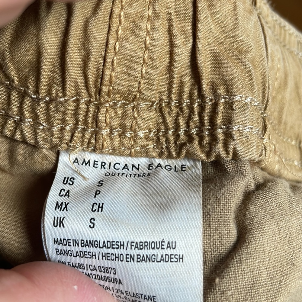 American Eagle Next Level Flex Khaki Joggers. Size S - Picture 4 of 5
